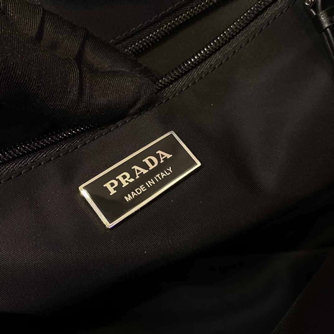 Prada 普拉達 Leather Goods