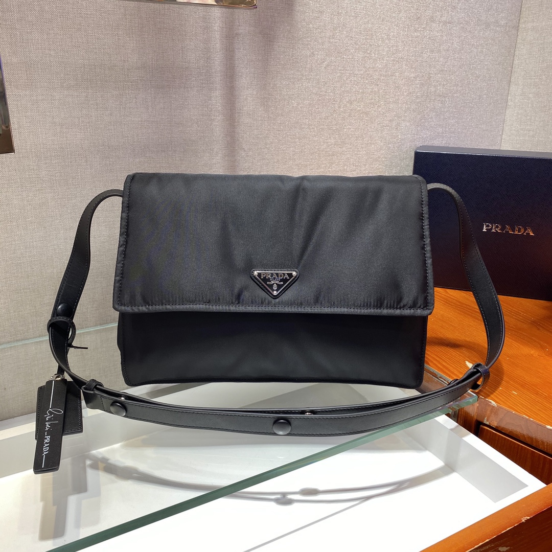 Prada 普拉達 Leather Goods