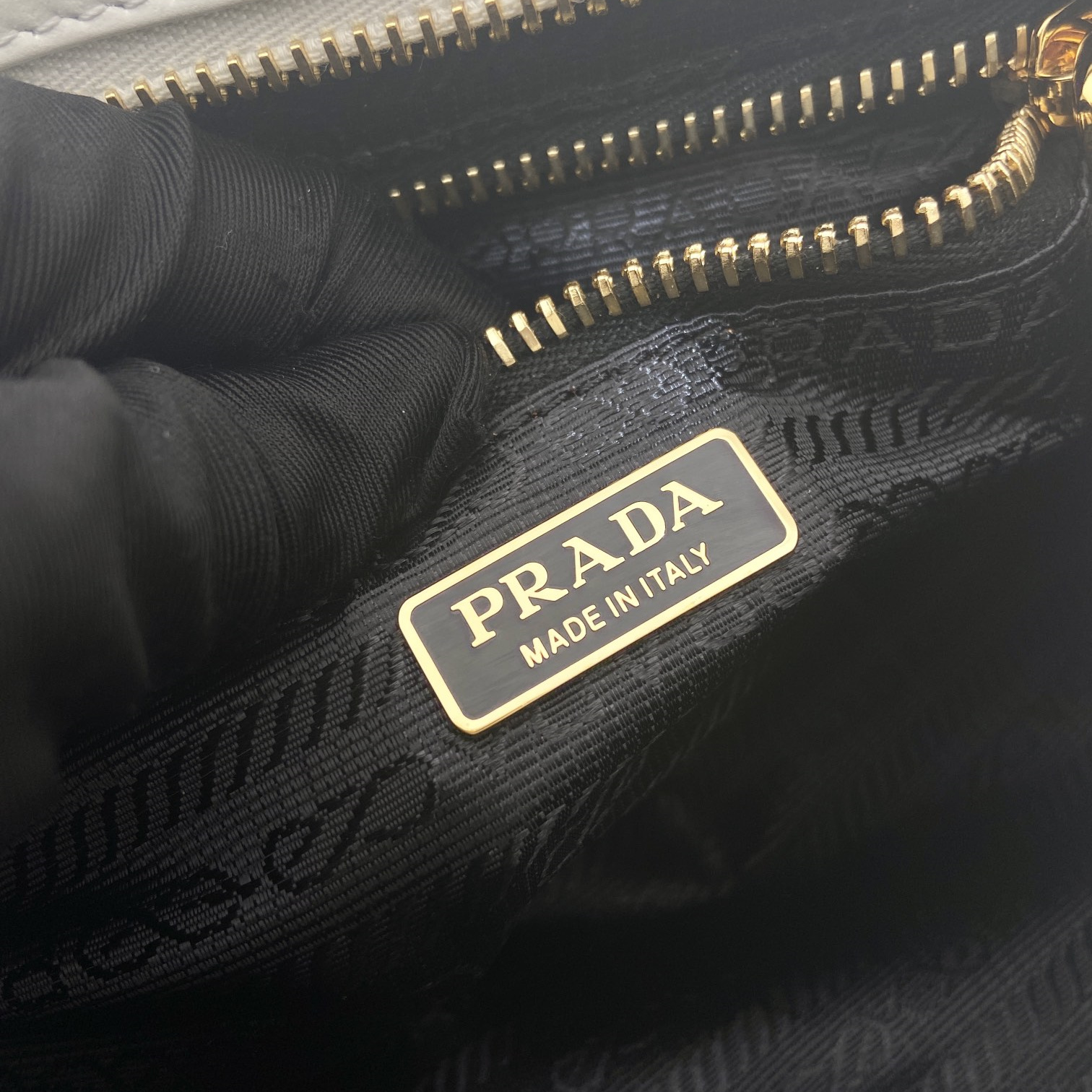 Prada 普拉達 Leather Goods