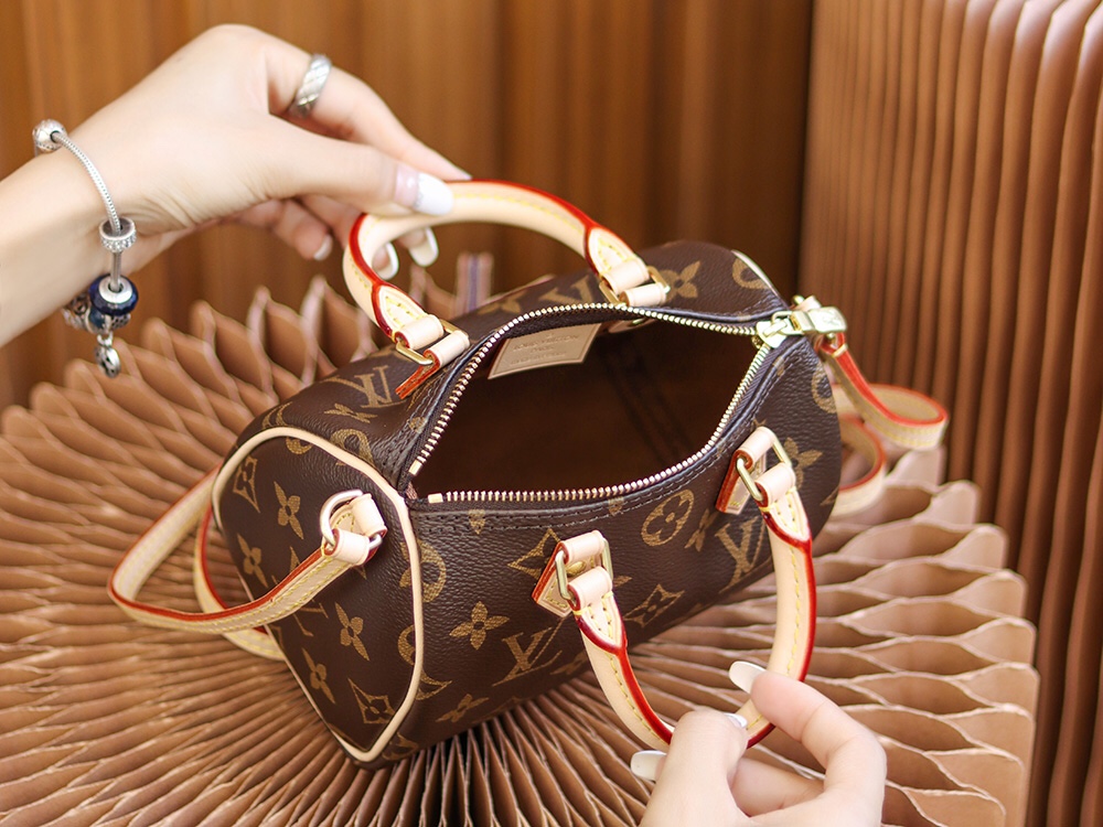 Louis Vuitton 路易威登 Leather Goods