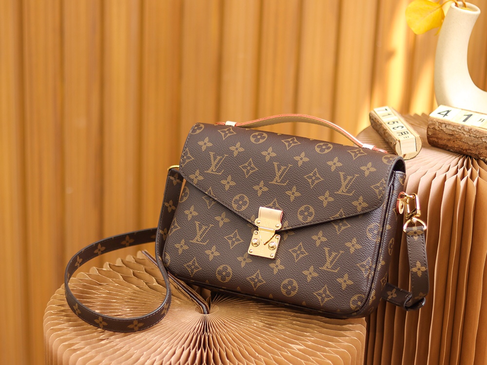 Louis Vuitton 路易威登 Leather Goods