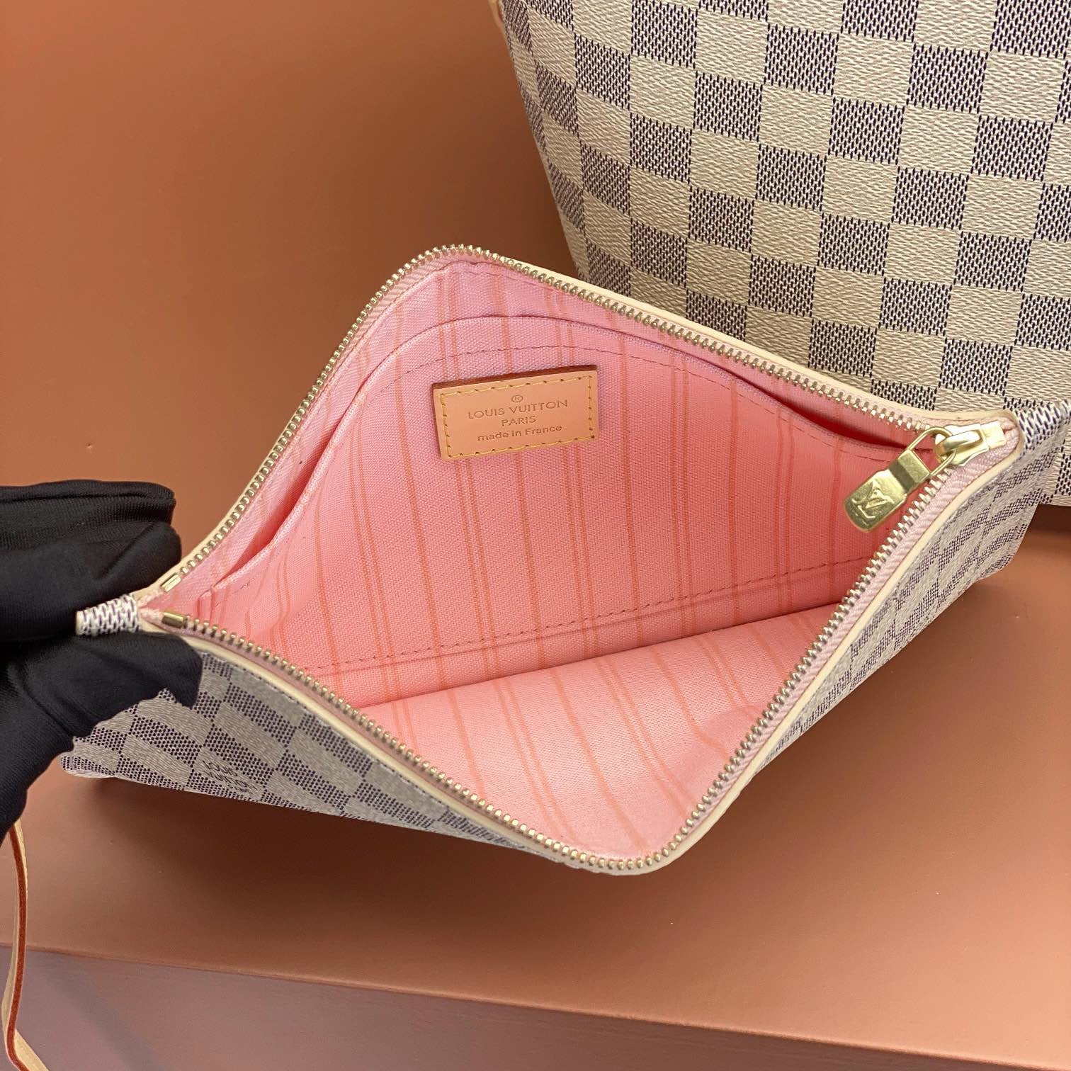 Louis Vuitton 路易威登 Leather Goods