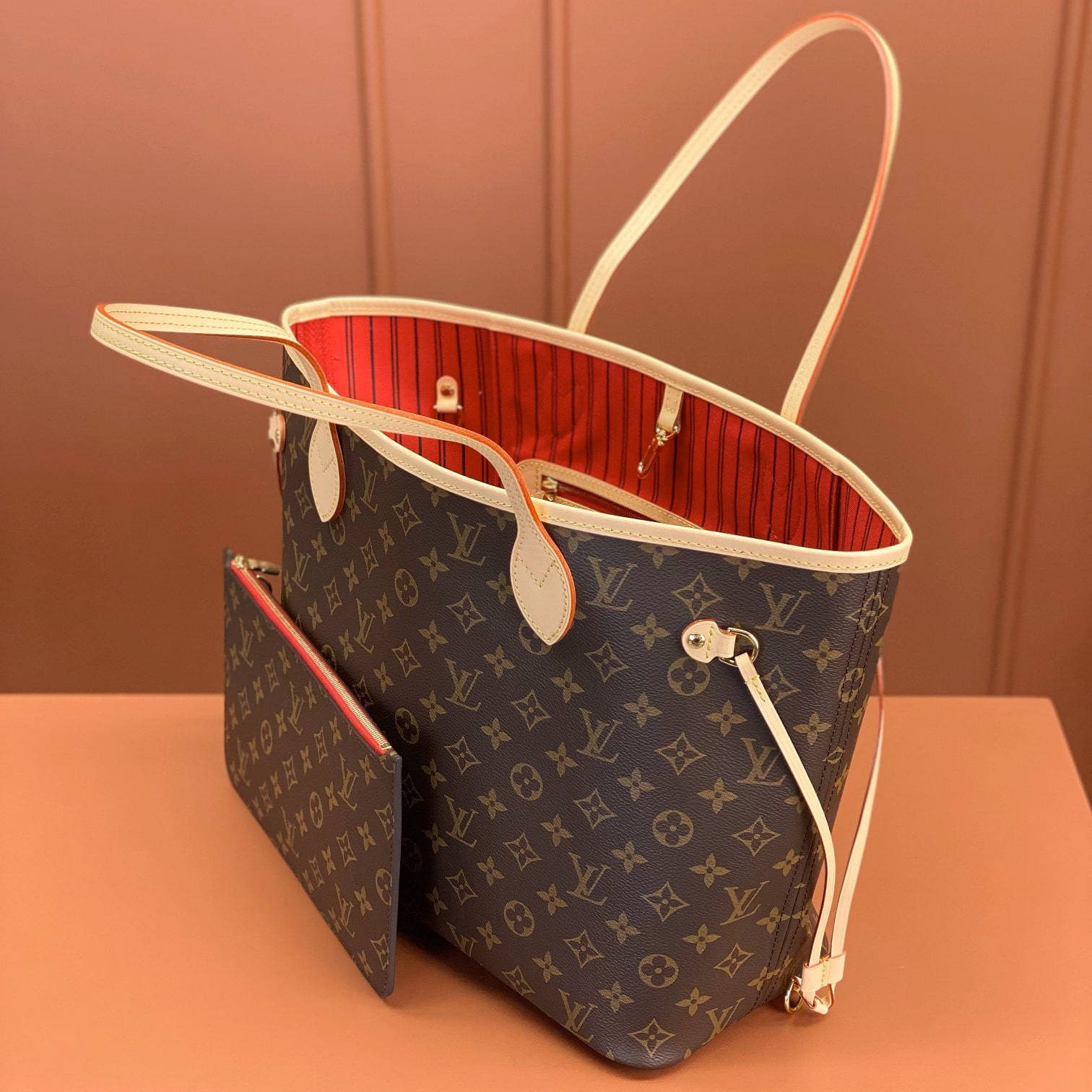 Louis Vuitton 路易威登 Leather Goods