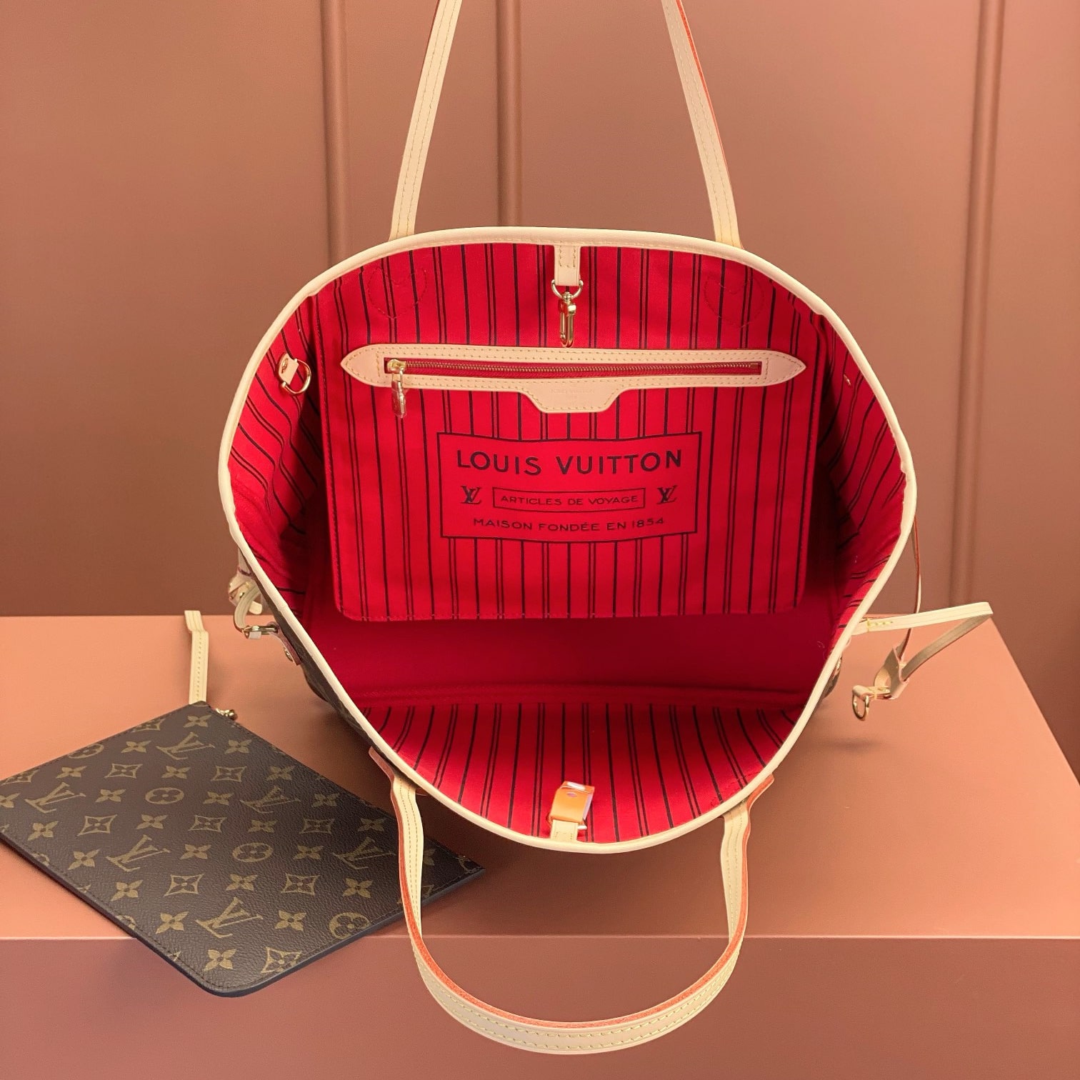Louis Vuitton 路易威登 Leather Goods