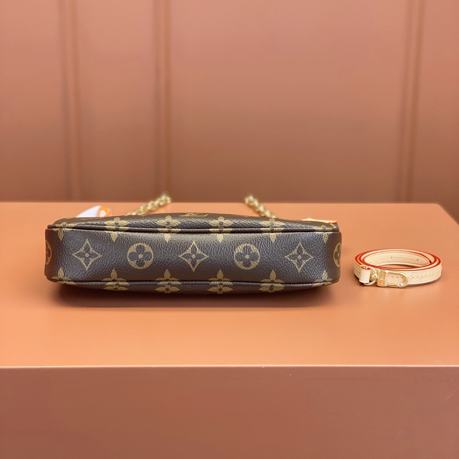 Louis Vuitton 路易威登 Chain Bag
