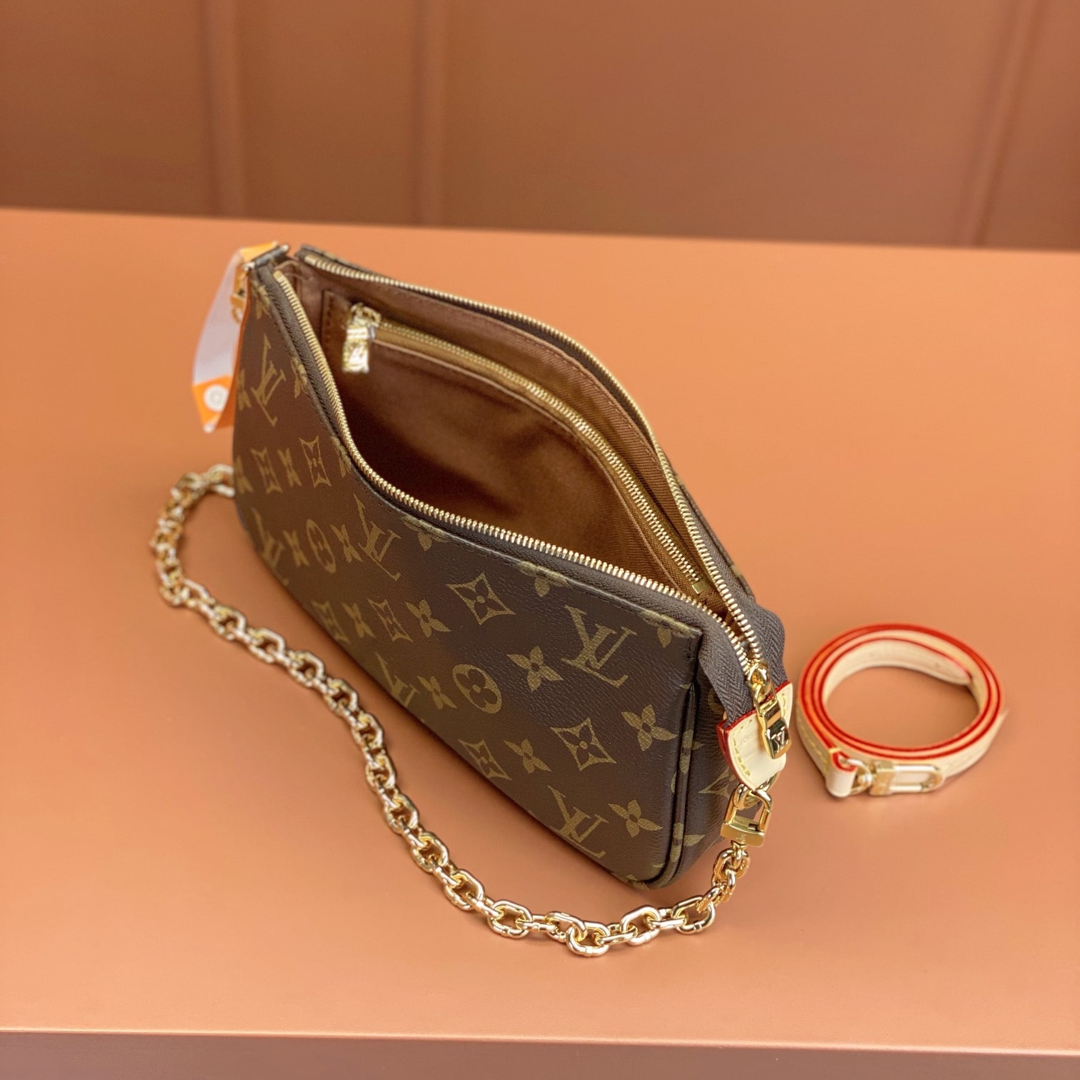 Louis Vuitton 路易威登 Chain Bag
