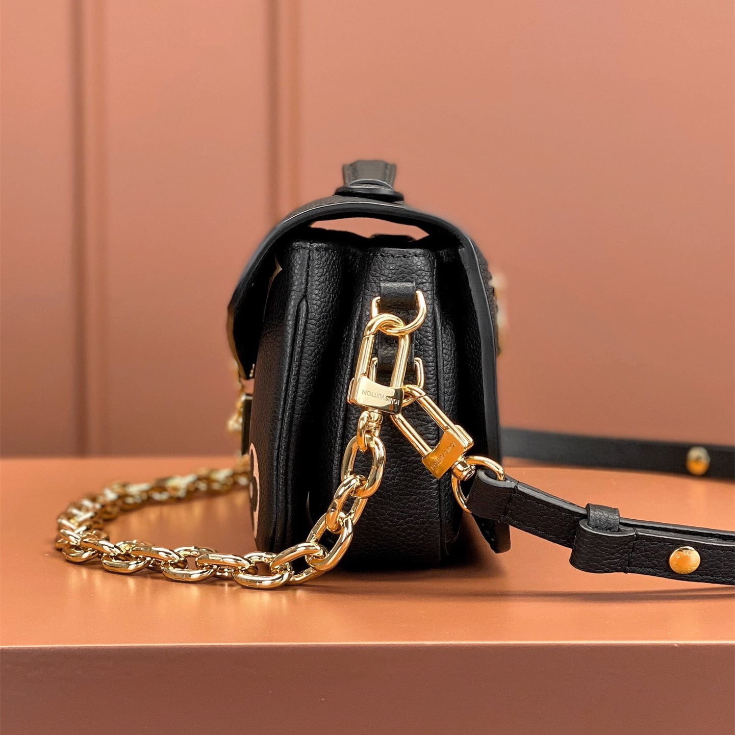 Louis Vuitton 路易威登 Leather Goods