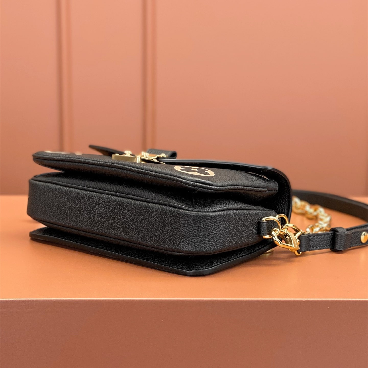 Louis Vuitton 路易威登 Leather Goods