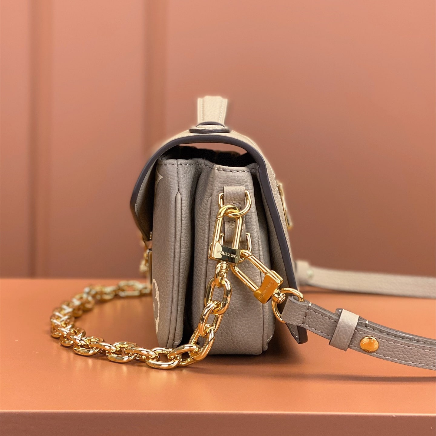 Louis Vuitton 路易威登 Leather Goods