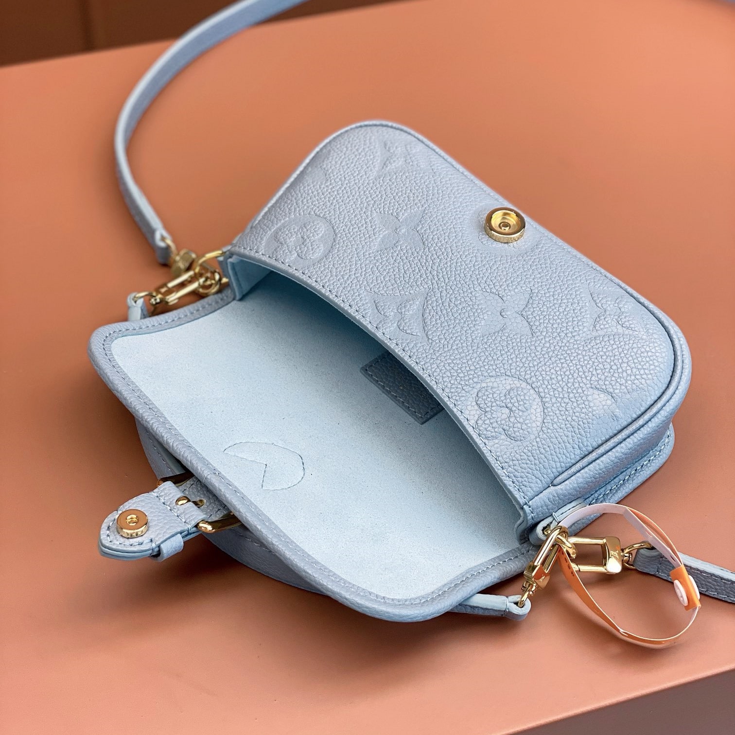 Louis Vuitton 路易威登 Leather Goods