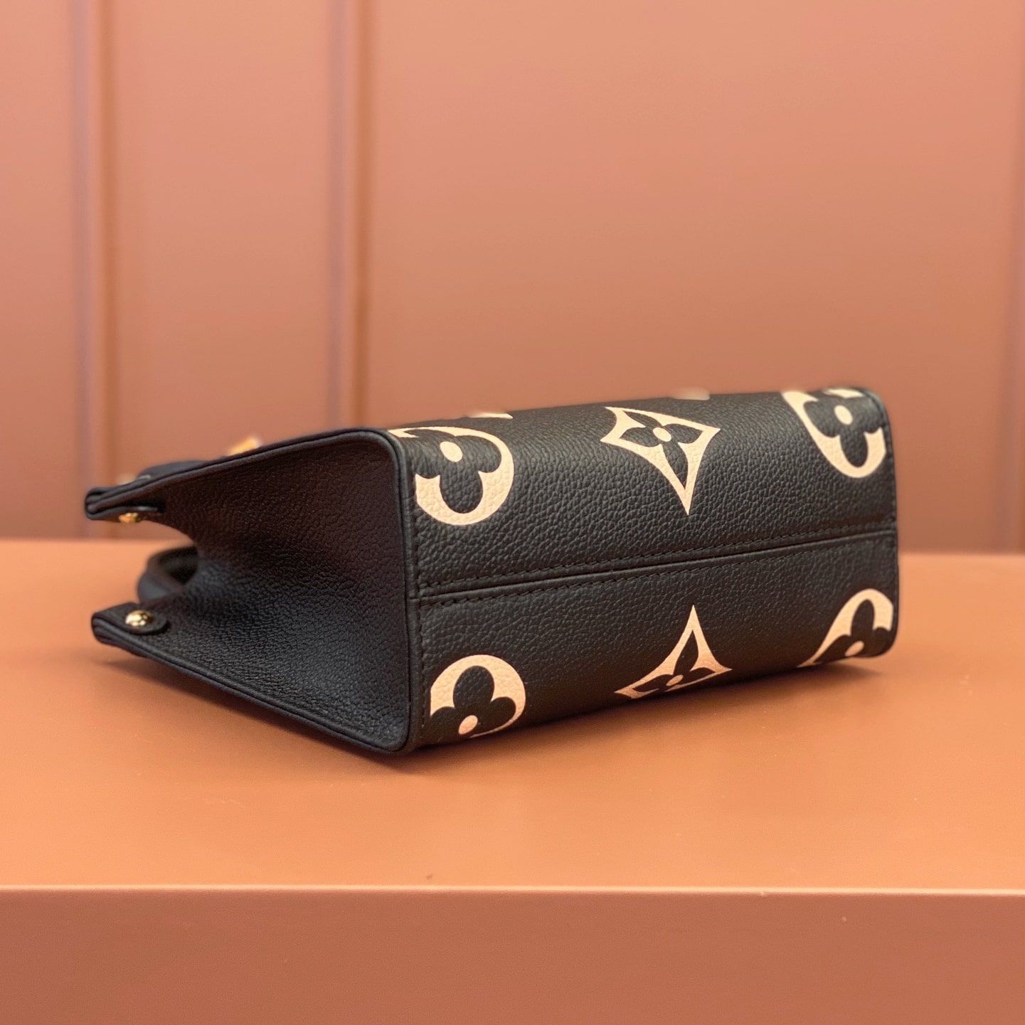 Louis Vuitton 路易威登 Leather Goods