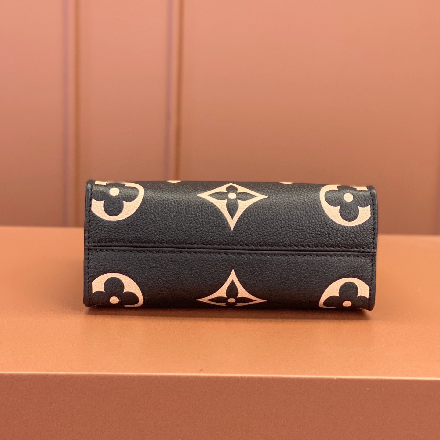 Louis Vuitton 路易威登 Leather Goods