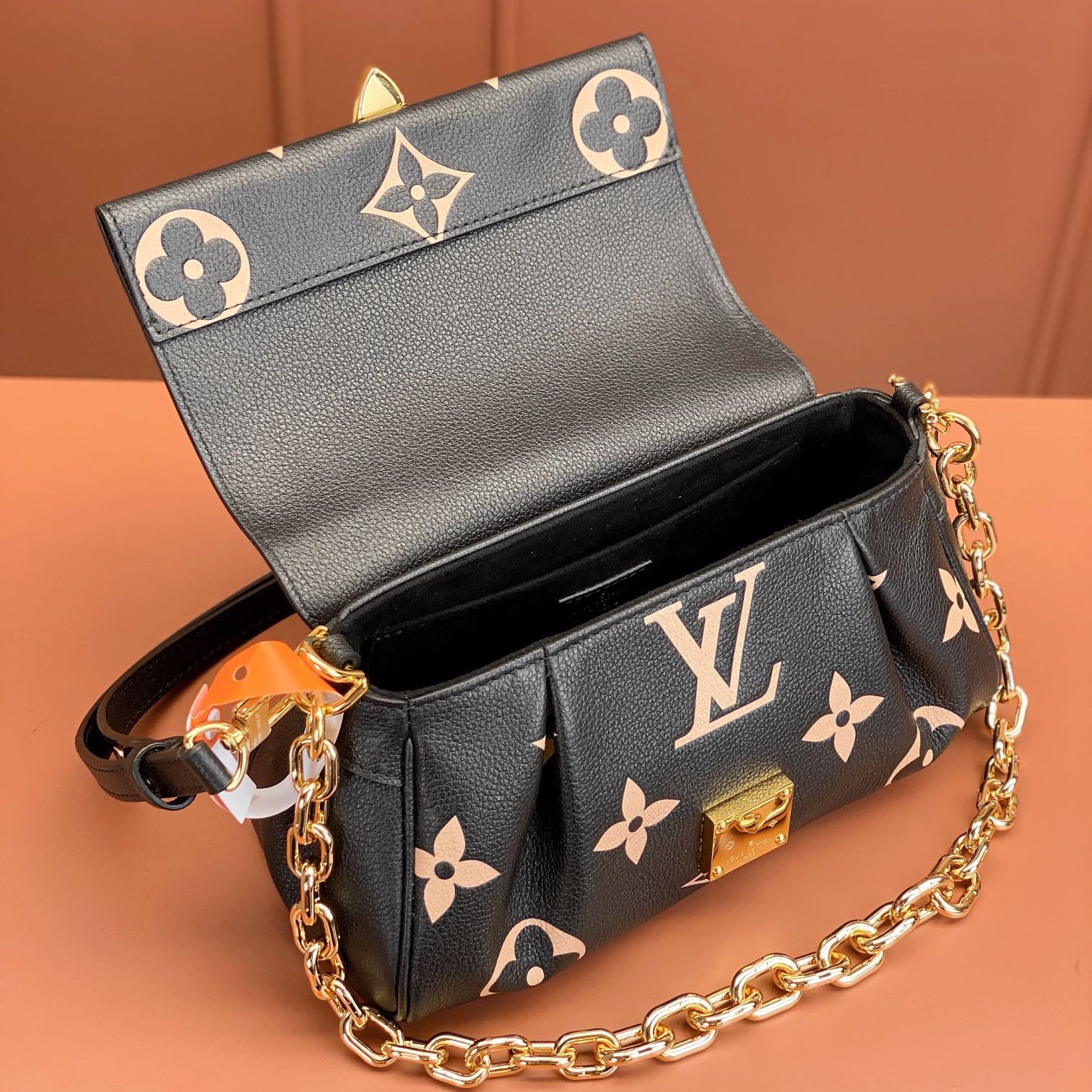 Louis Vuitton 路易威登 Chain Bag
