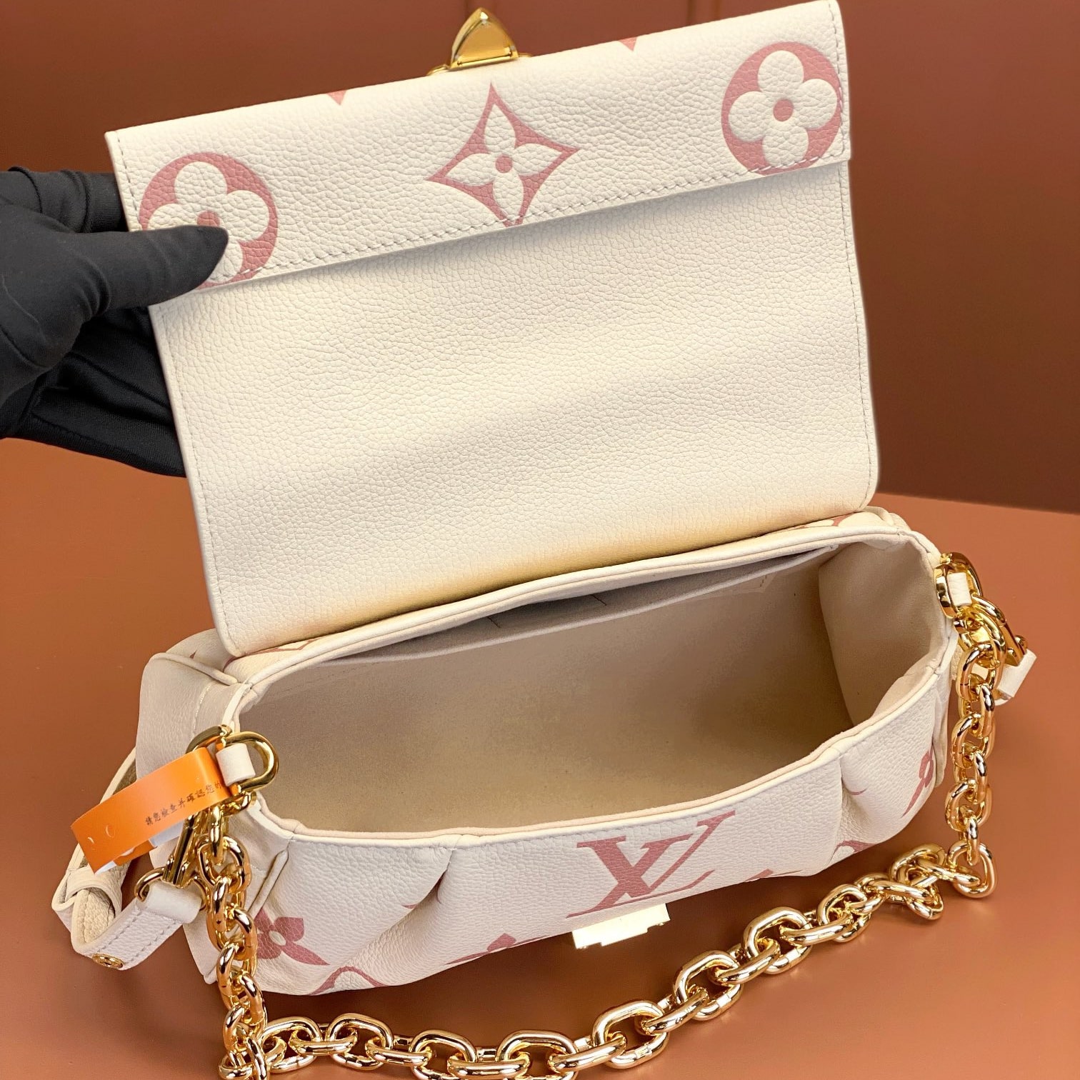 Louis Vuitton 路易威登 Chain Bag