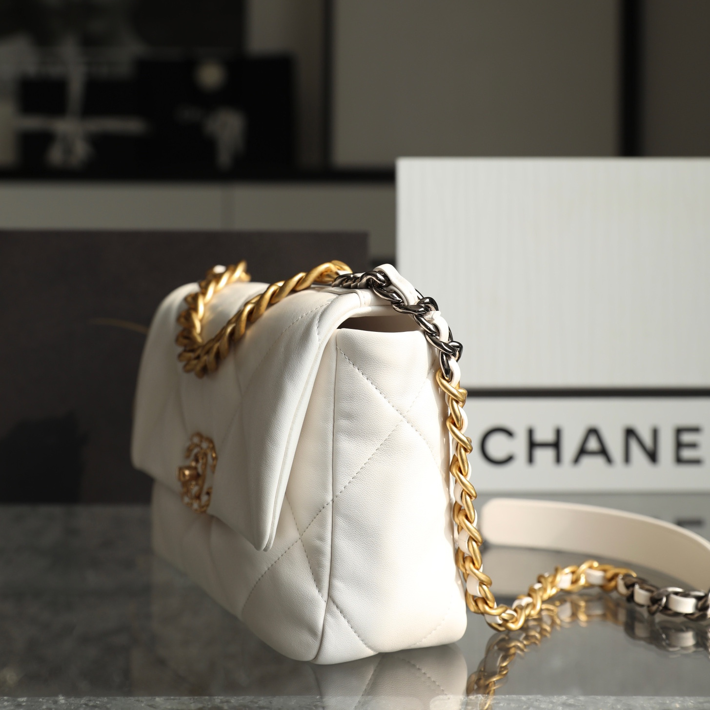 Chanel 香奈兒 Leather Goods
