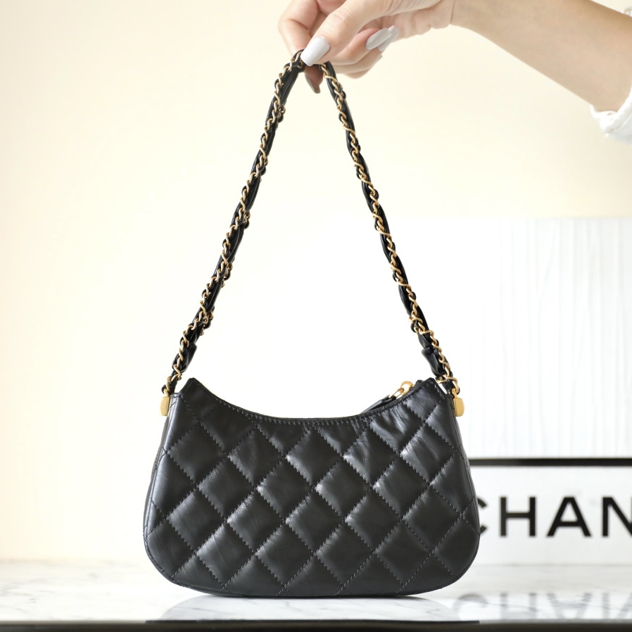 Chanel 香奈兒 Leather Goods