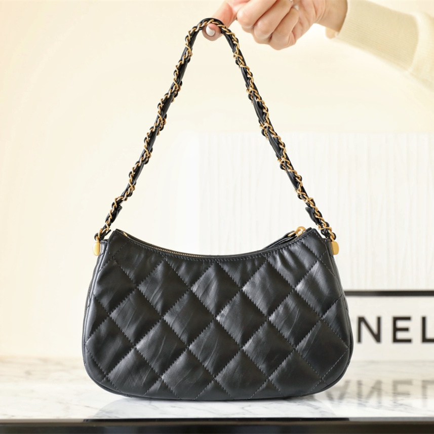 Chanel 香奈兒 Leather Goods