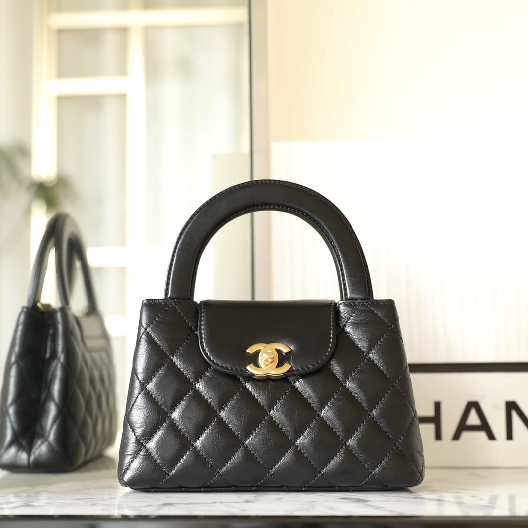 Chanel 香奈兒 Leather Goods