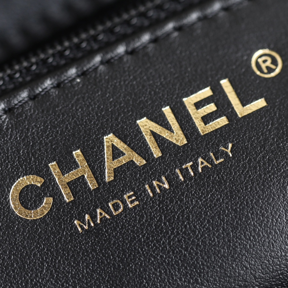Chanel 香奈兒 Leather Goods