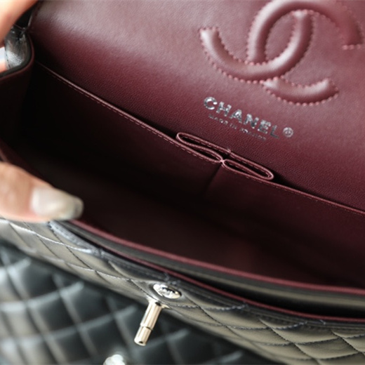 Chanel 香奈兒 Leather Goods