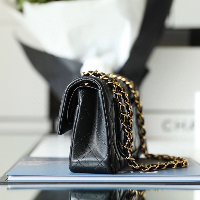 Chanel 香奈兒 Leather Goods