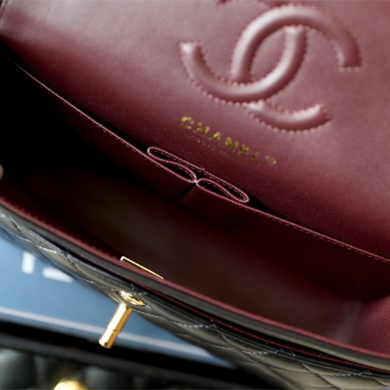 Chanel 香奈兒 Leather Goods