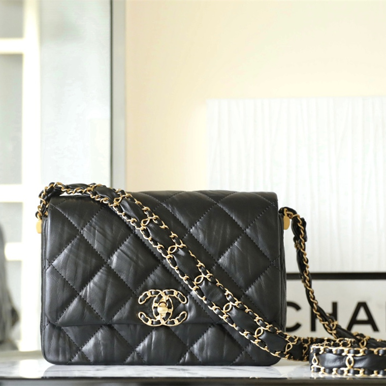 Chanel 香奈兒 Leather Goods