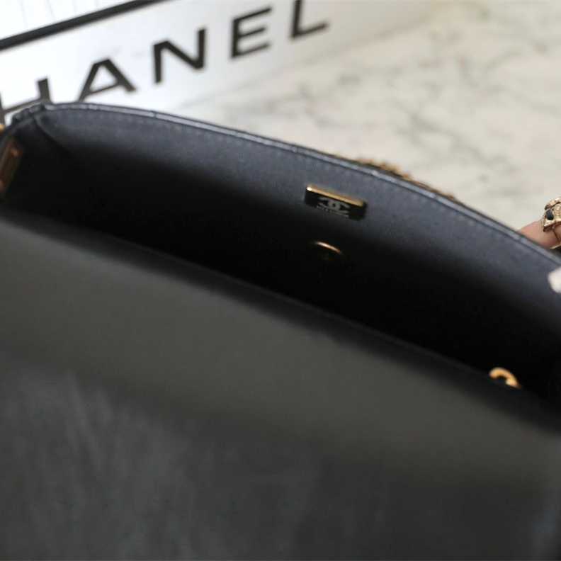 Chanel 香奈兒 Leather Goods