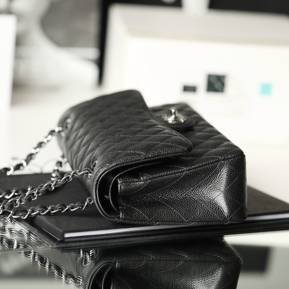 Chanel 香奈兒 Leather Goods