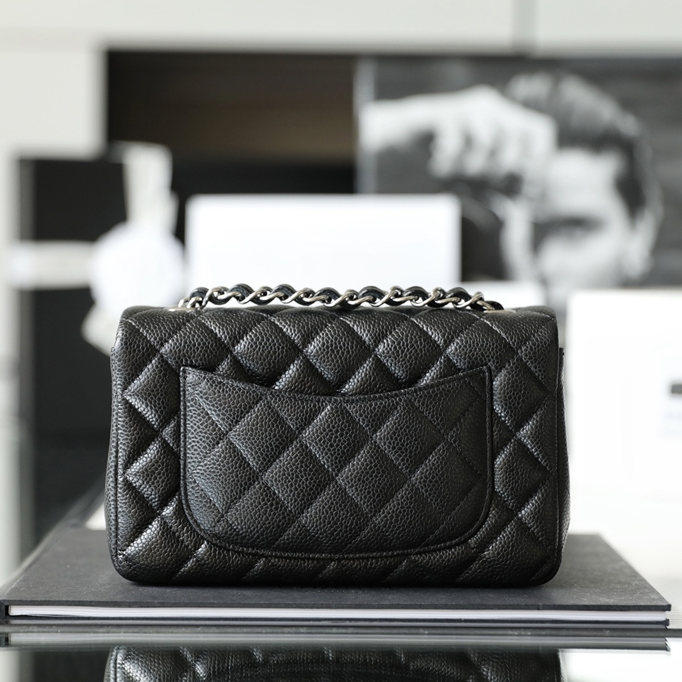 Chanel 香奈兒 Leather Goods