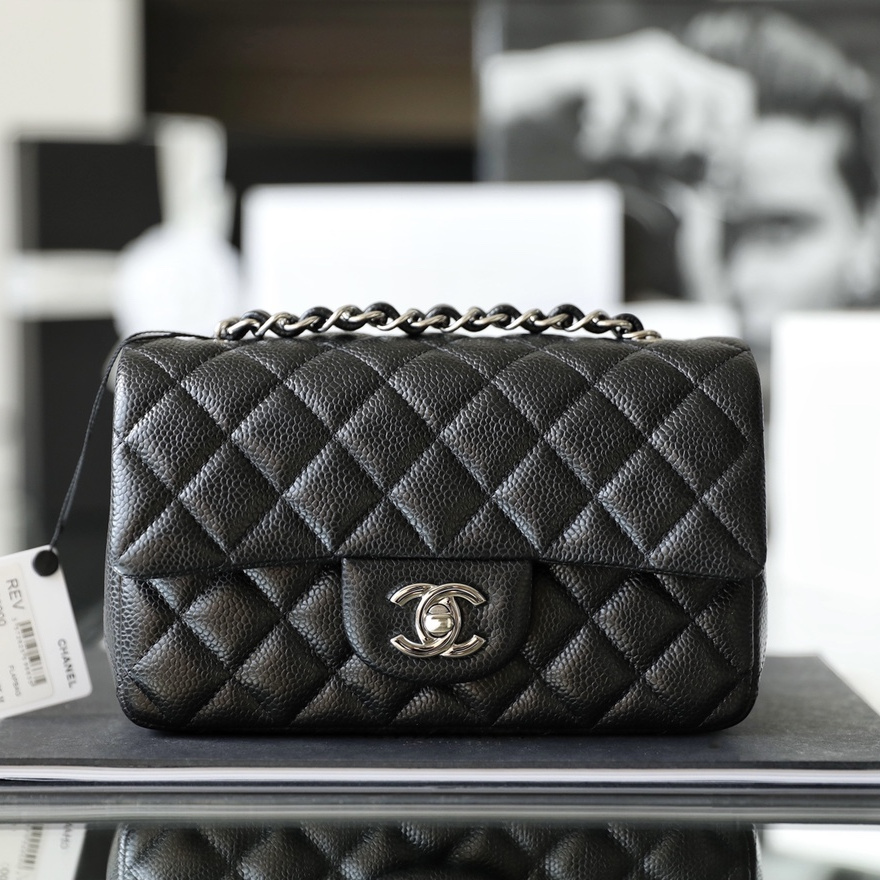 Chanel 香奈兒 Leather Goods