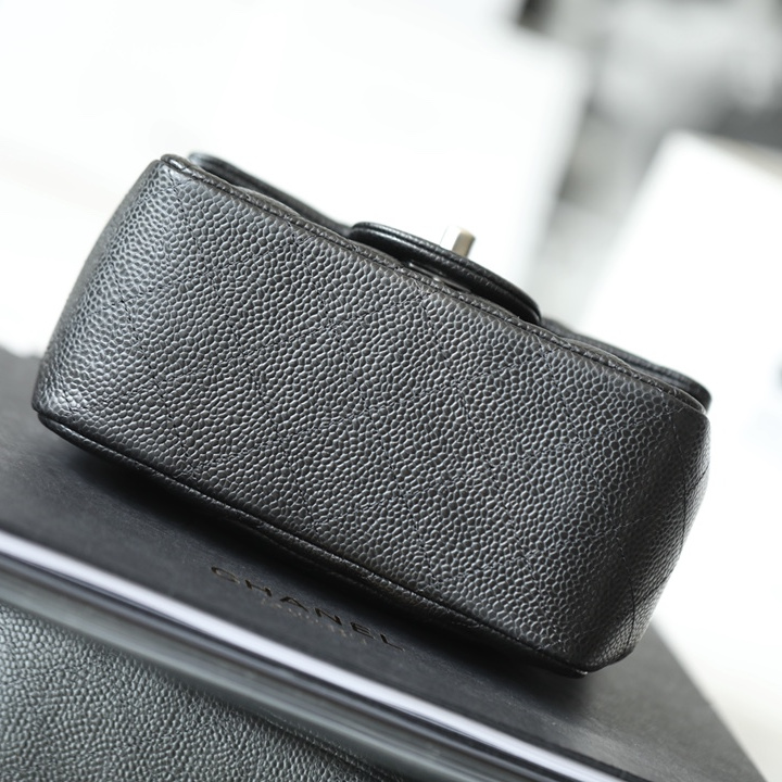 Chanel 香奈兒 Leather Goods