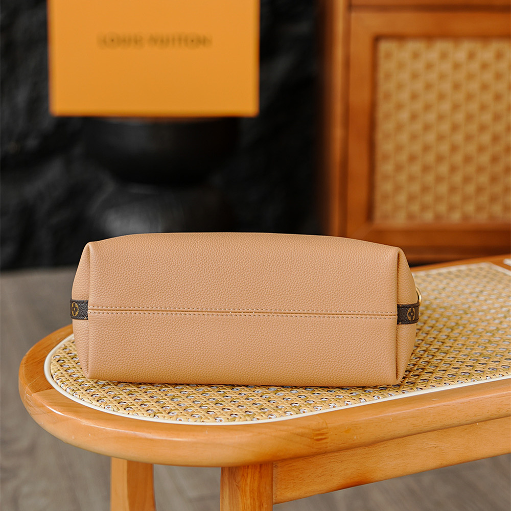 Louis Vuitton 路易威登 Leather Goods