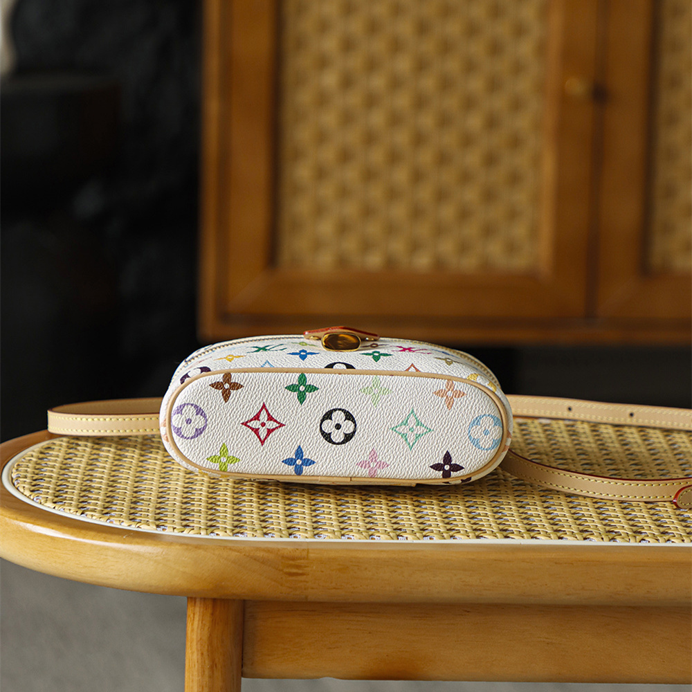 Louis Vuitton 路易威登 Leather Goods