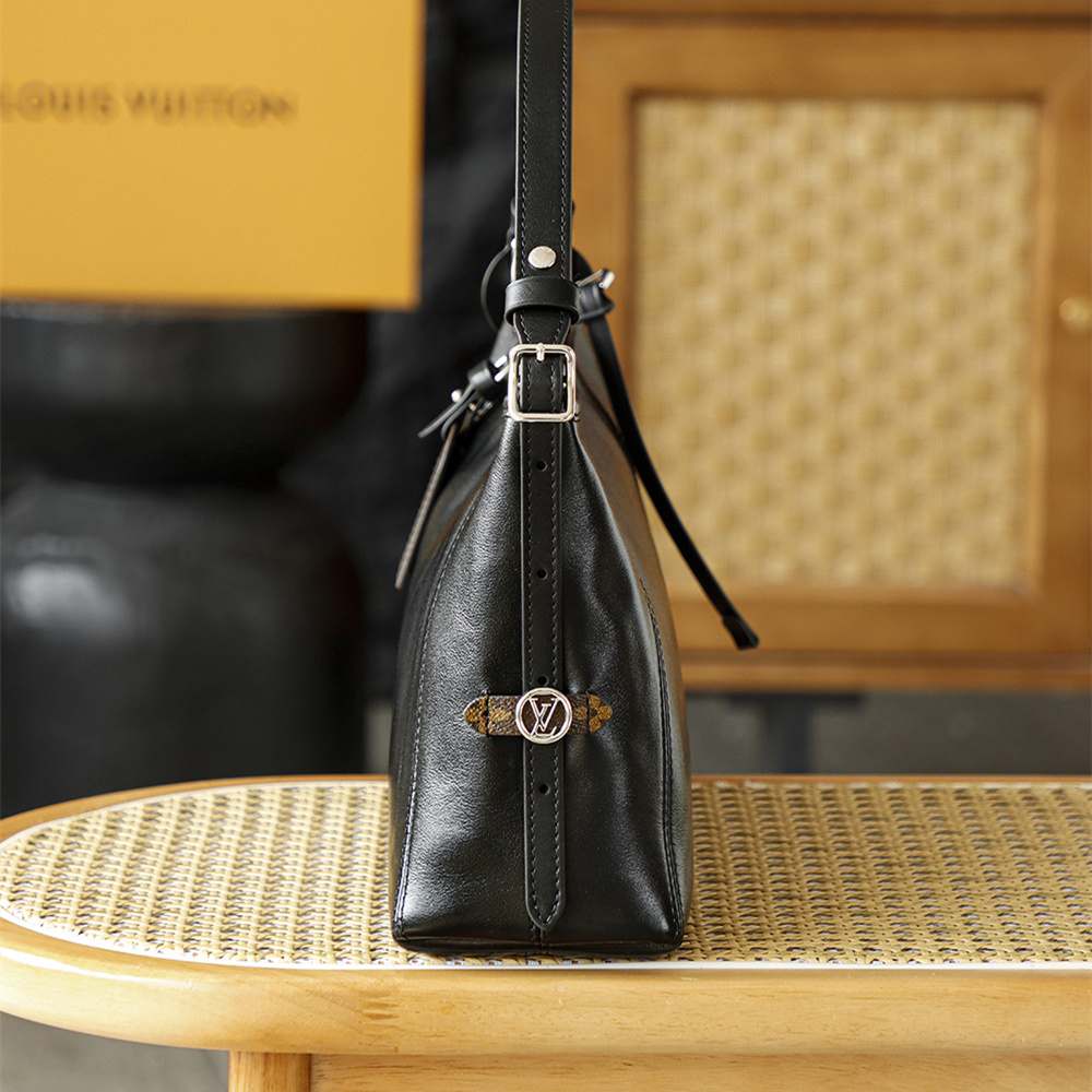 Louis Vuitton 路易威登 Leather Goods