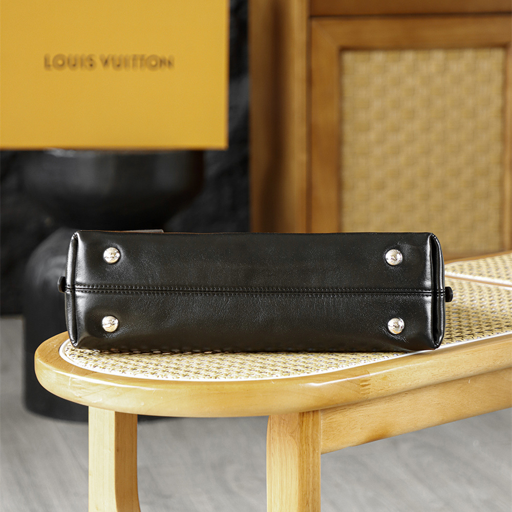 Louis Vuitton 路易威登 Leather Goods