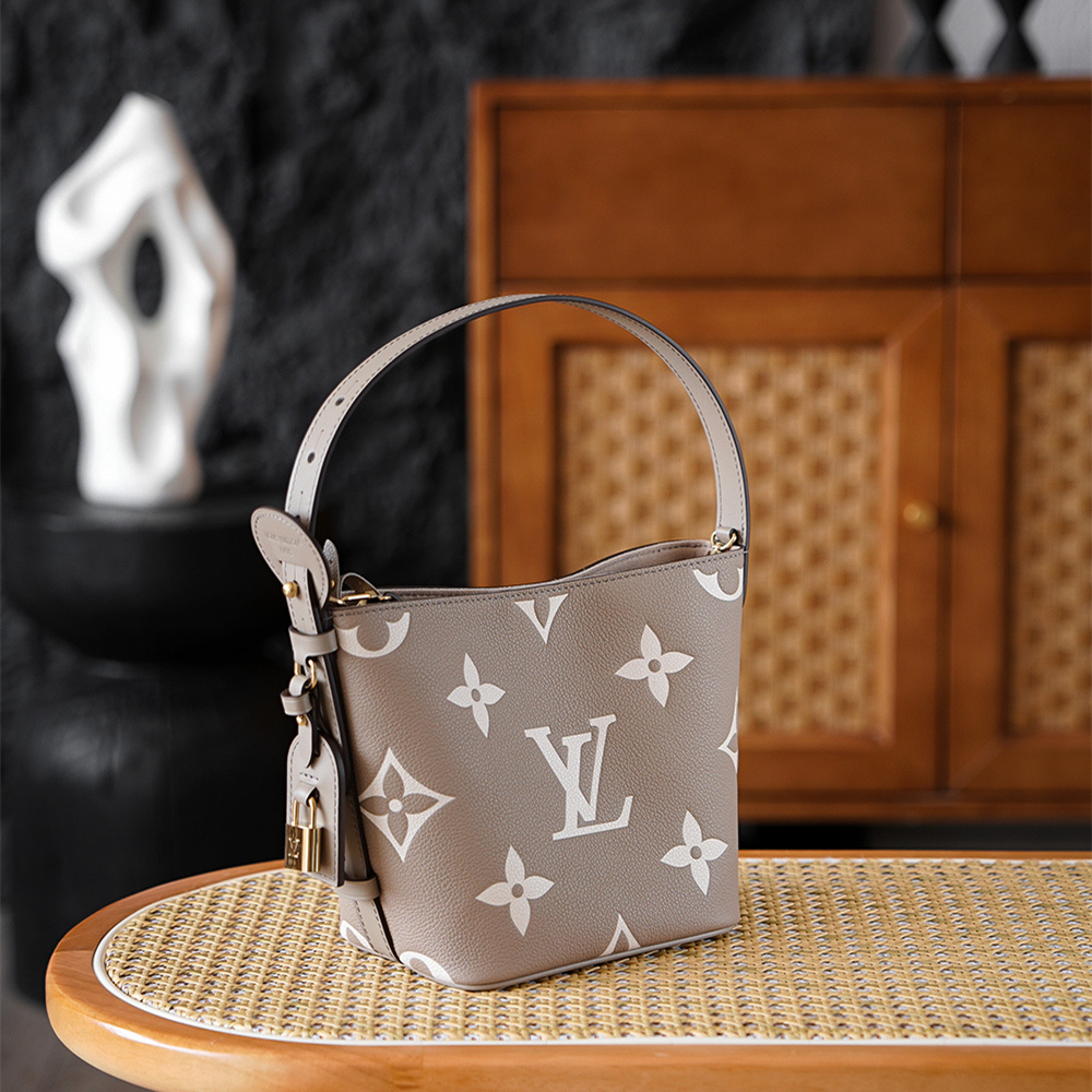 Louis Vuitton 路易威登 Bucket Bag