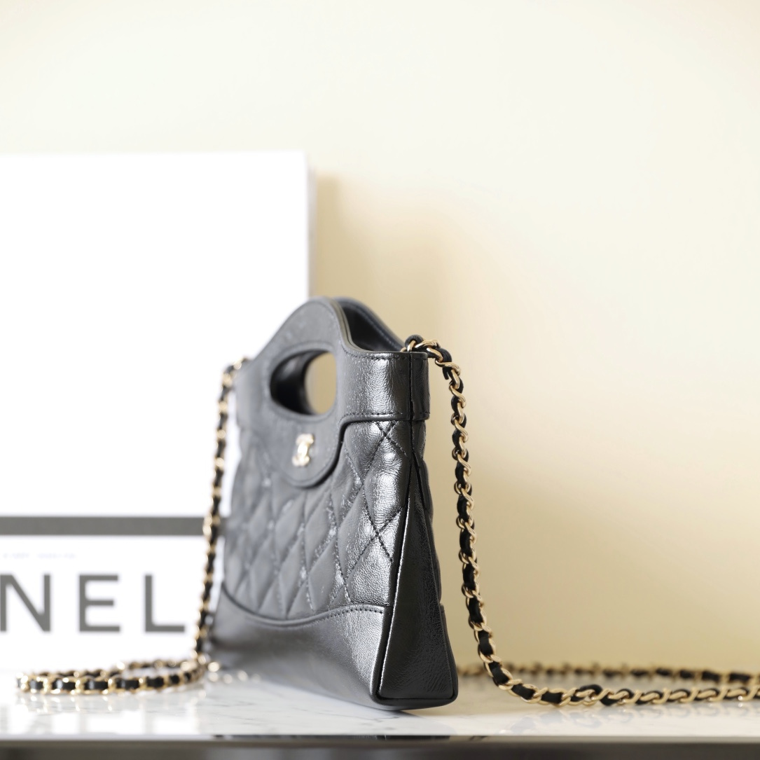 Chanel 香奈兒 Leather Goods