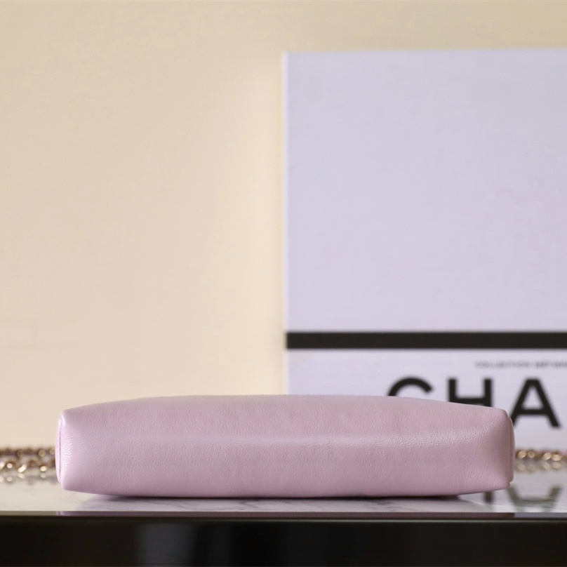 Chanel 香奈兒 Leather Goods