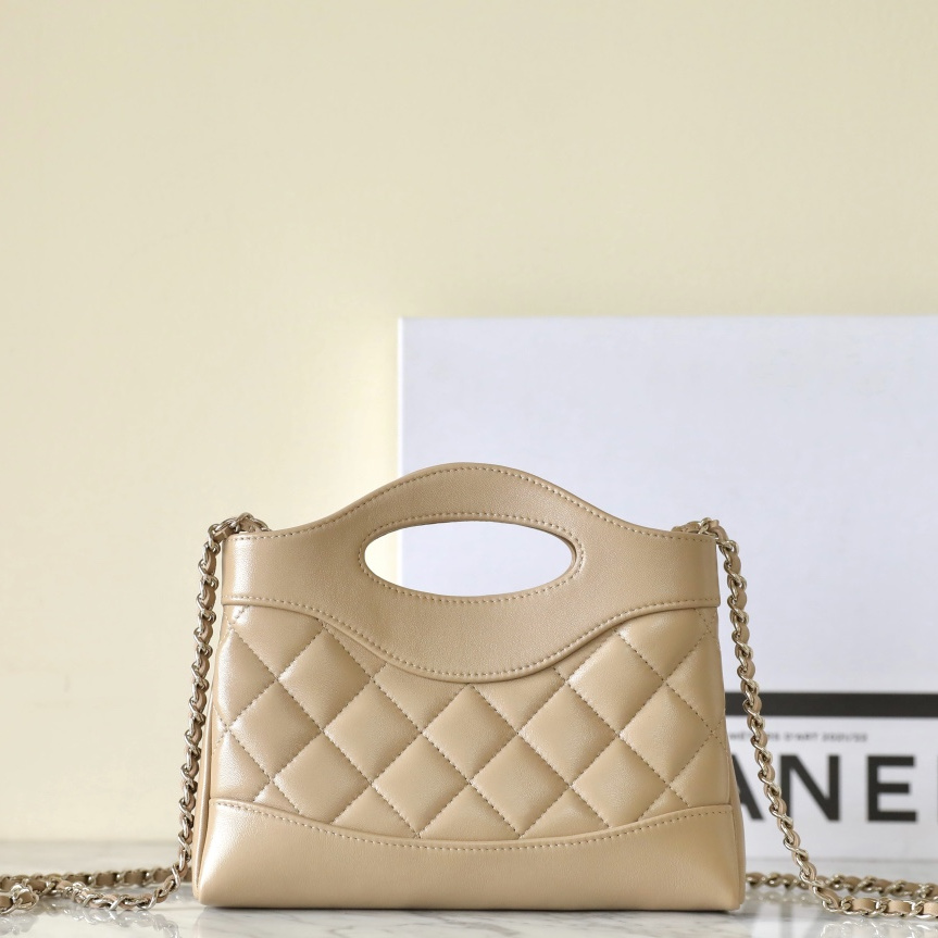 Chanel 香奈兒 Leather Goods