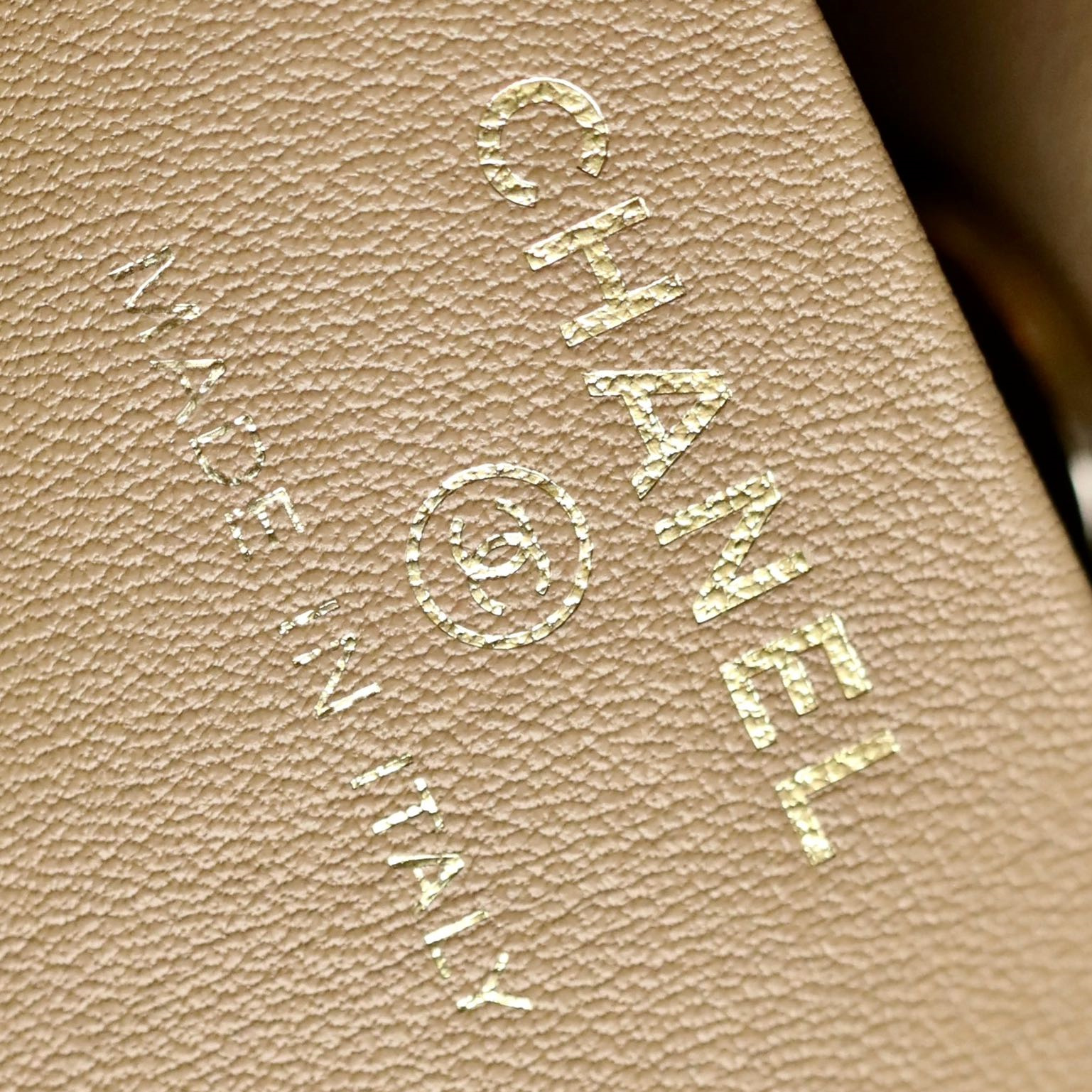 Chanel 香奈兒 Leather Goods