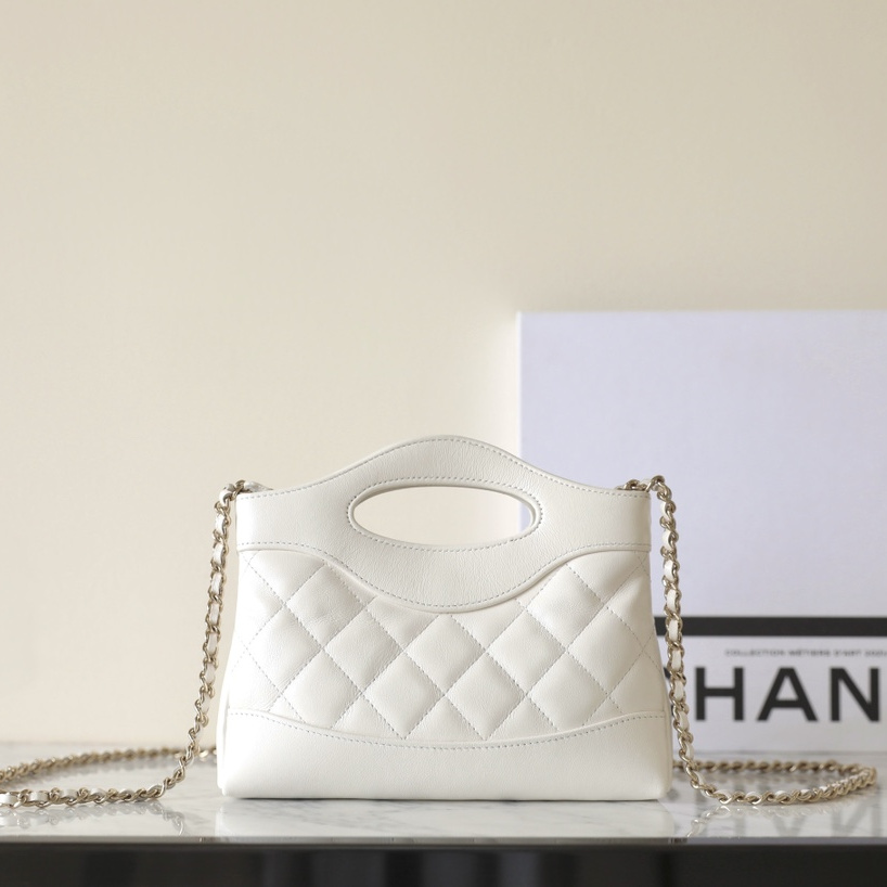 Chanel 香奈兒 Leather Goods