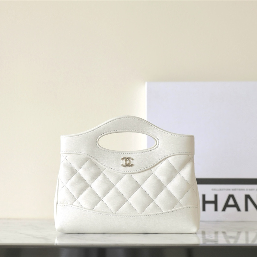 Chanel 香奈兒 Leather Goods