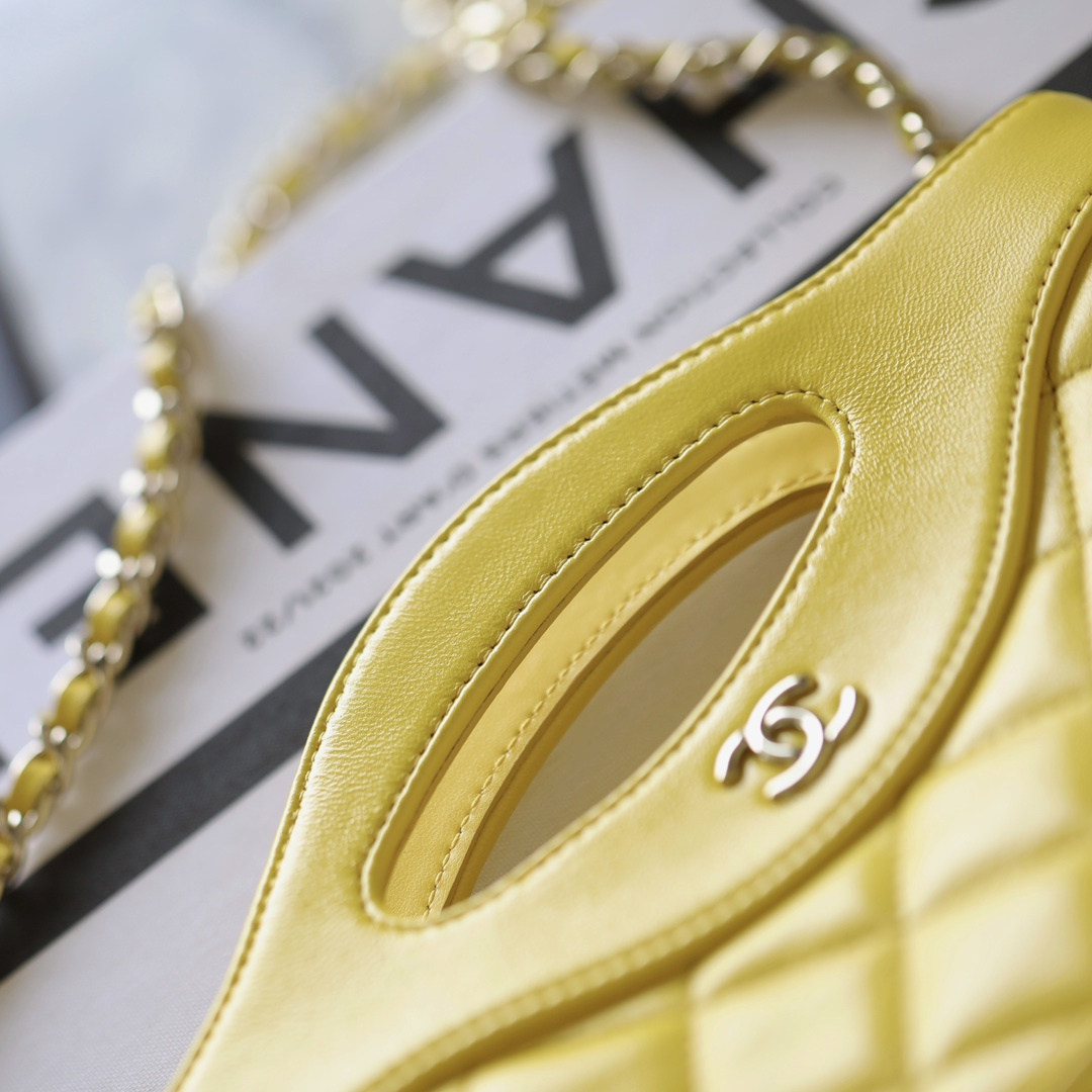 Chanel 香奈兒 Leather Goods