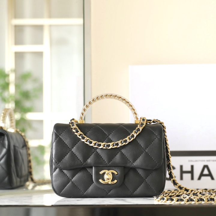 Chanel 香奈兒 Leather Goods