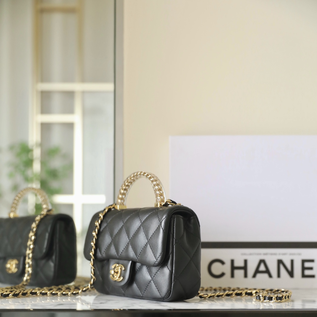 Chanel 香奈兒 Leather Goods