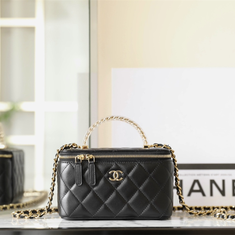 Chanel 香奈兒 Leather Goods