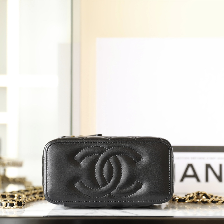 Chanel 香奈兒 Leather Goods