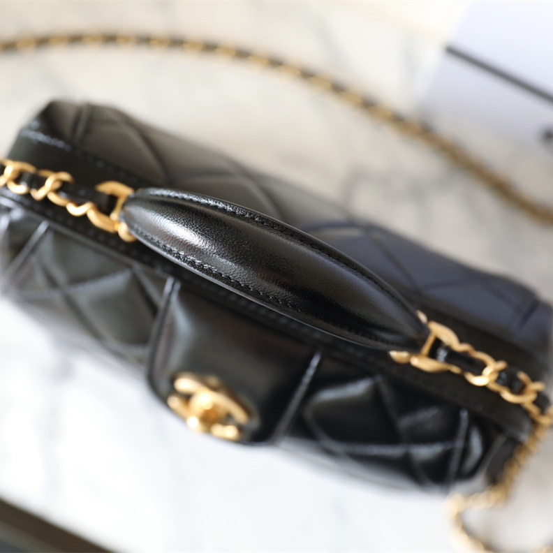 Chanel 香奈兒 Leather Goods