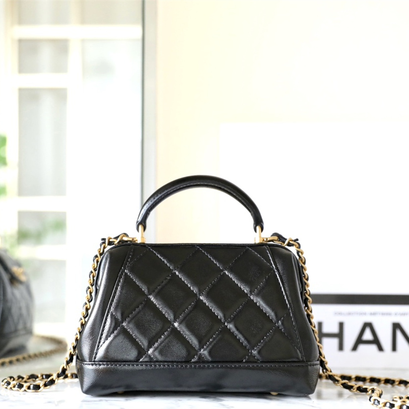 Chanel 香奈兒 Leather Goods